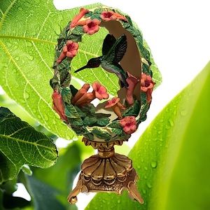 HOUSE OF FABERGE humming bird egg